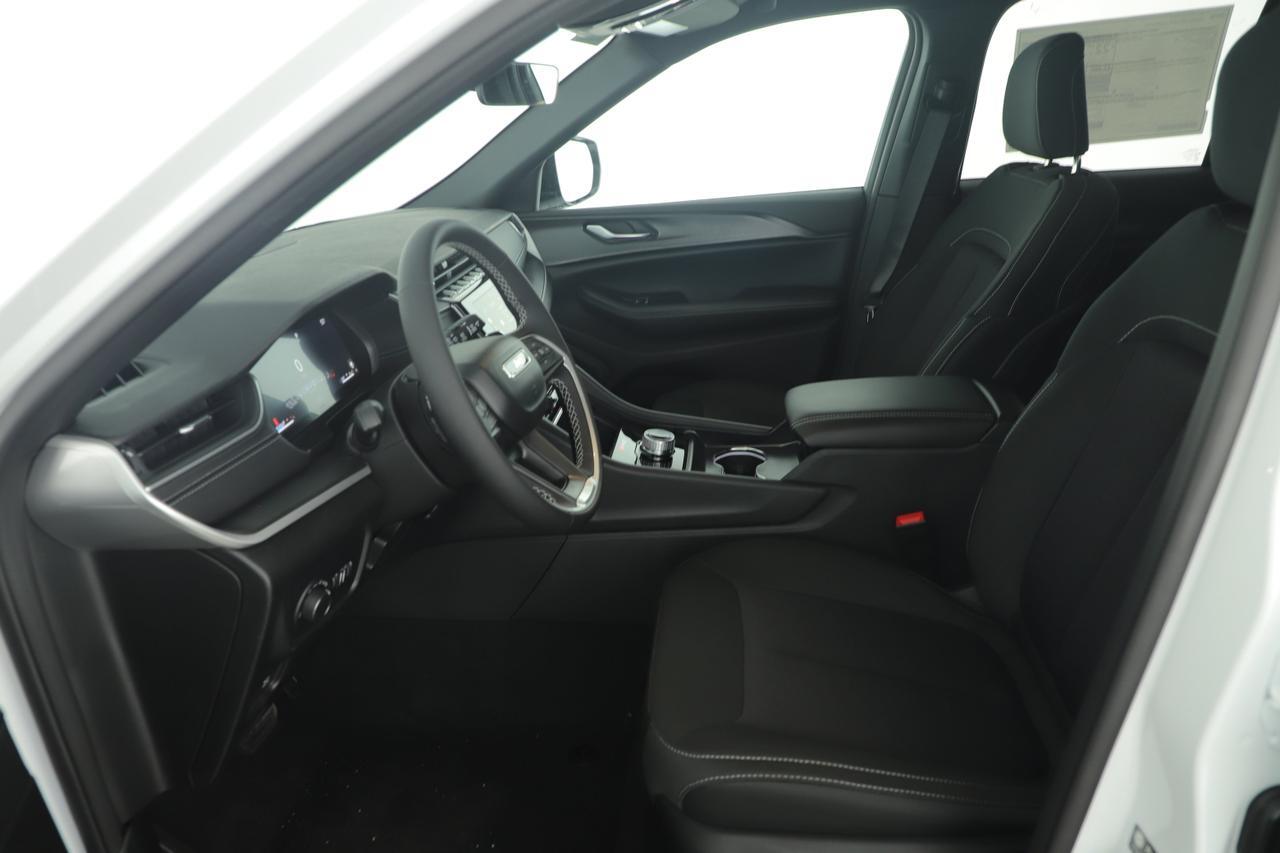 2025 Jeep Grand Cherokee Laredo New Braunfels TX