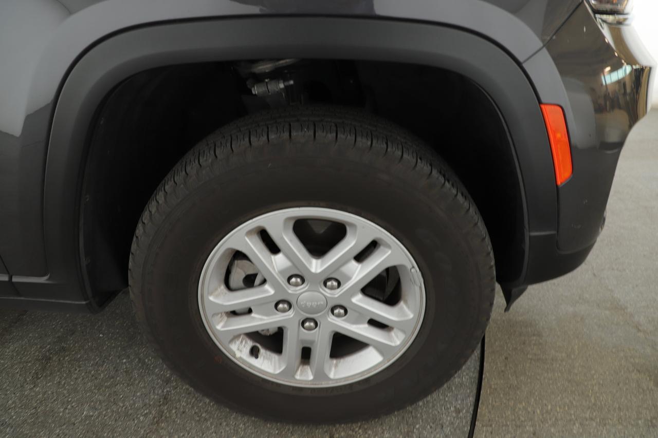 2025 Jeep Grand Cherokee Laredo New Braunfels TX