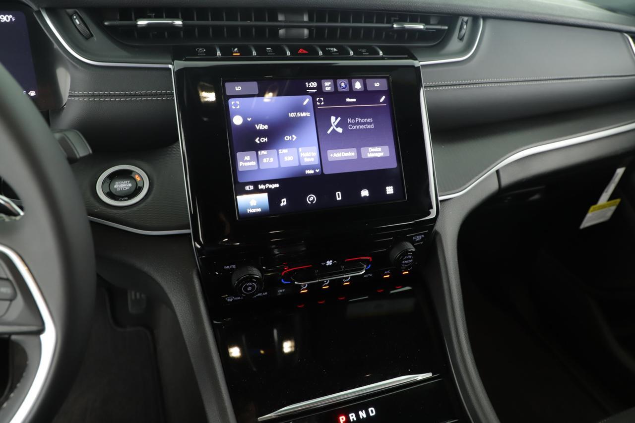 2025 Jeep Grand Cherokee Laredo New Braunfels TX