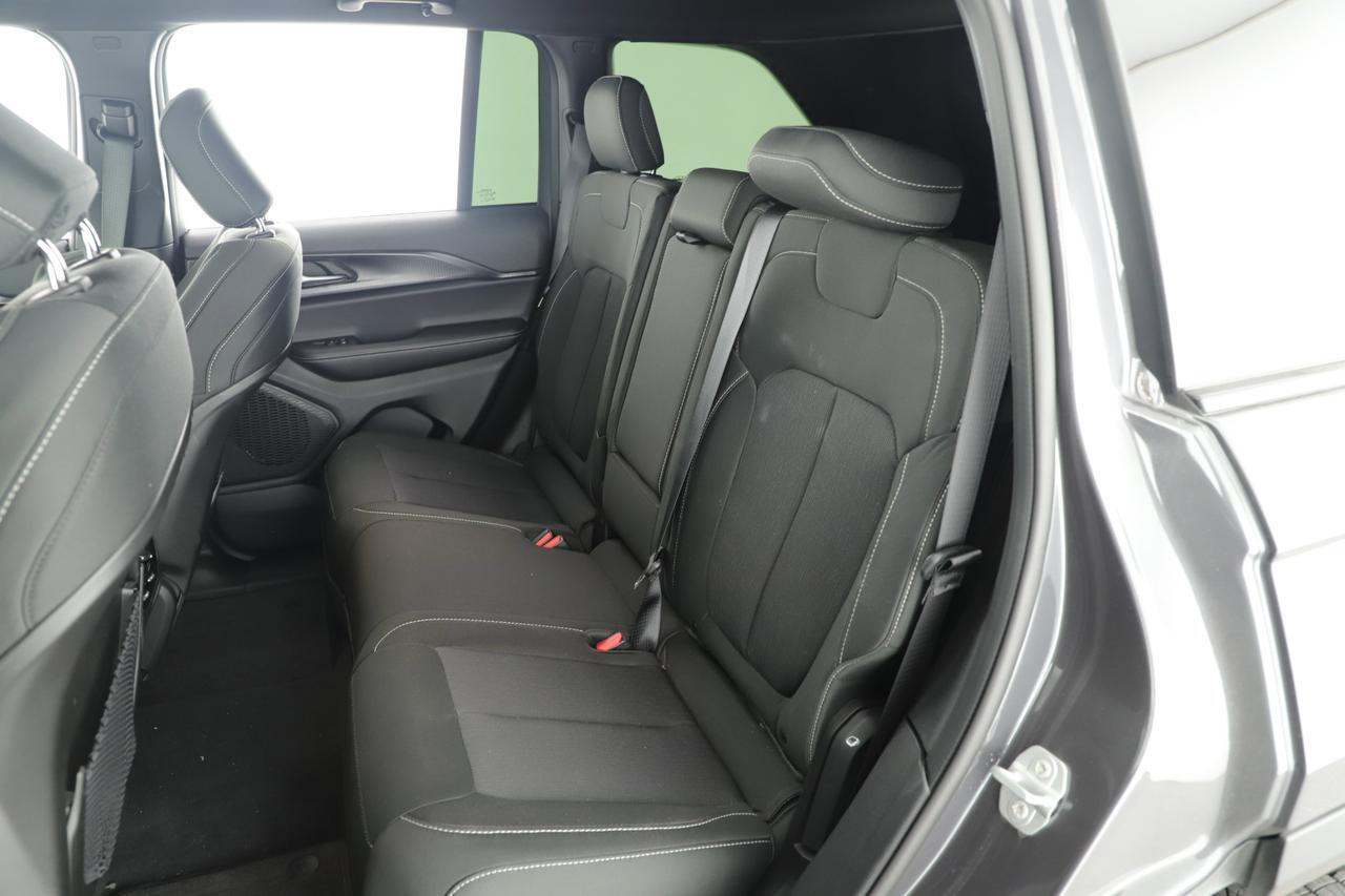 2025 Jeep Grand Cherokee Laredo New Braunfels TX