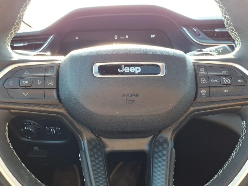 2025 Jeep Grand Cherokee Laredo X Del Rio TX