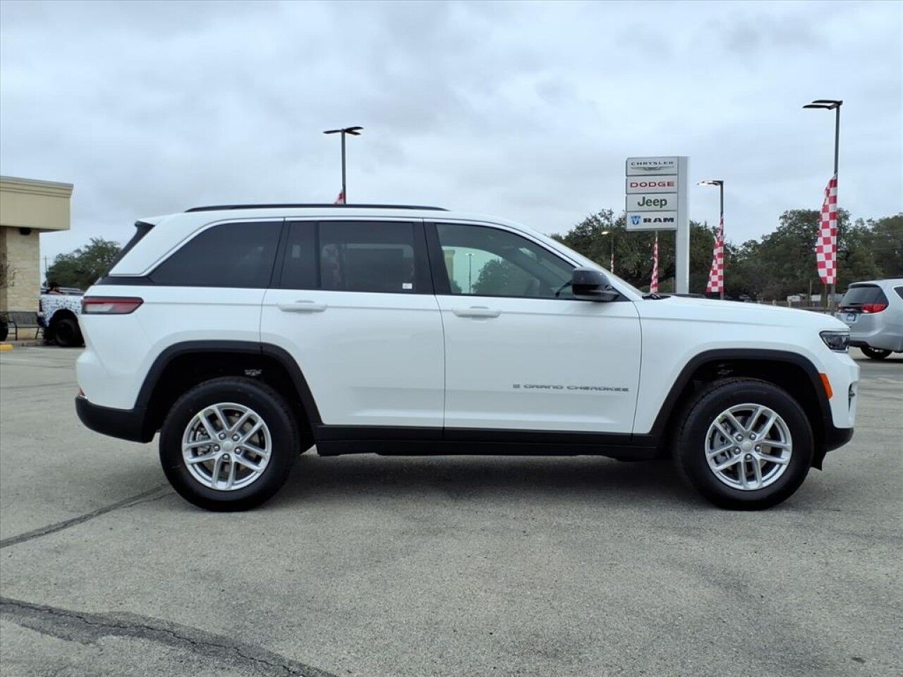 2025 Jeep Grand Cherokee Laredo X