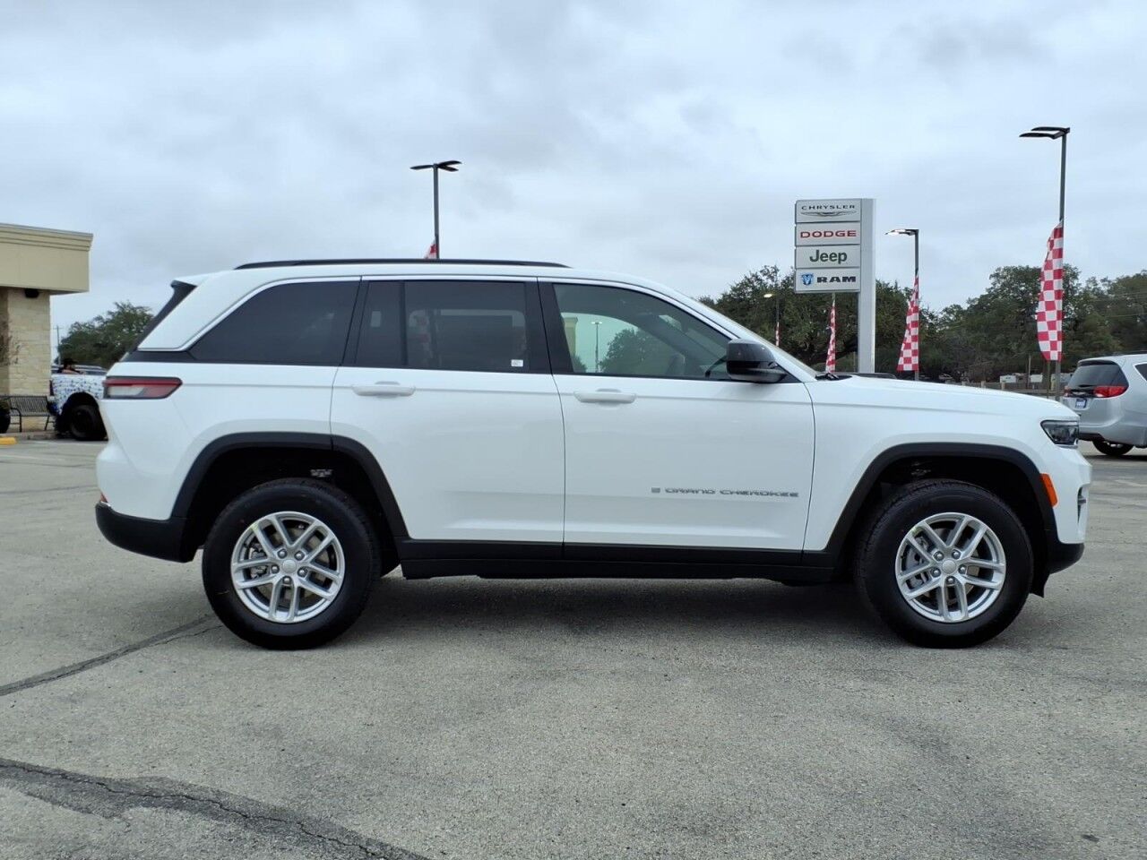 2025 Jeep Grand Cherokee Laredo X