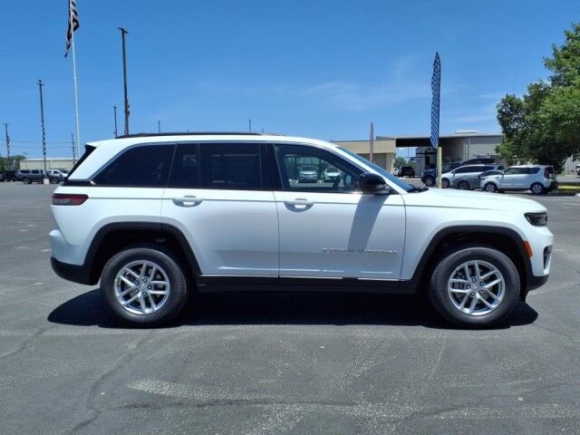 2025 Jeep Grand Cherokee Laredo X Burnet TX