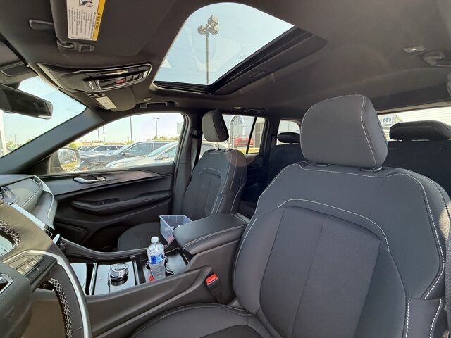 2025 Jeep Grand Cherokee Laredo X Crestwood KY