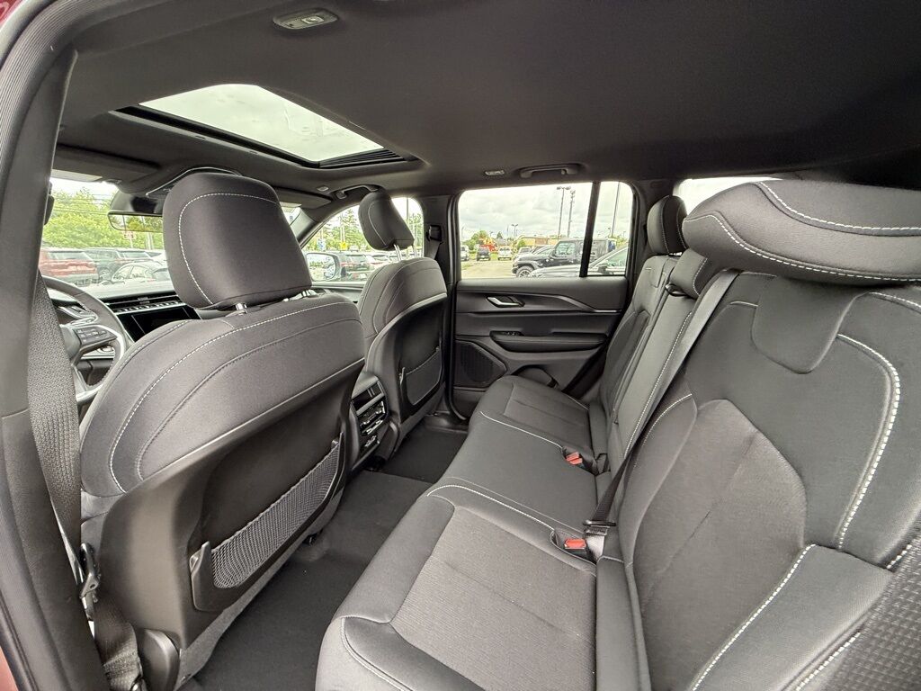 2025 Jeep Grand Cherokee Laredo X Crestwood KY