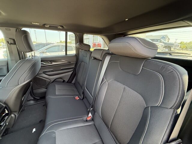 2025 Jeep Grand Cherokee Laredo X Crestwood KY
