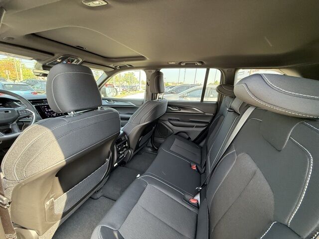 2025 Jeep Grand Cherokee Laredo X Crestwood KY