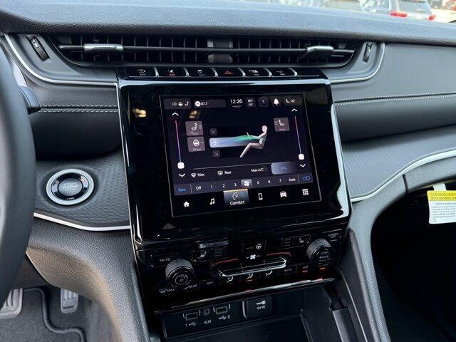 2025 Jeep Grand Cherokee Laredo X Crestwood KY