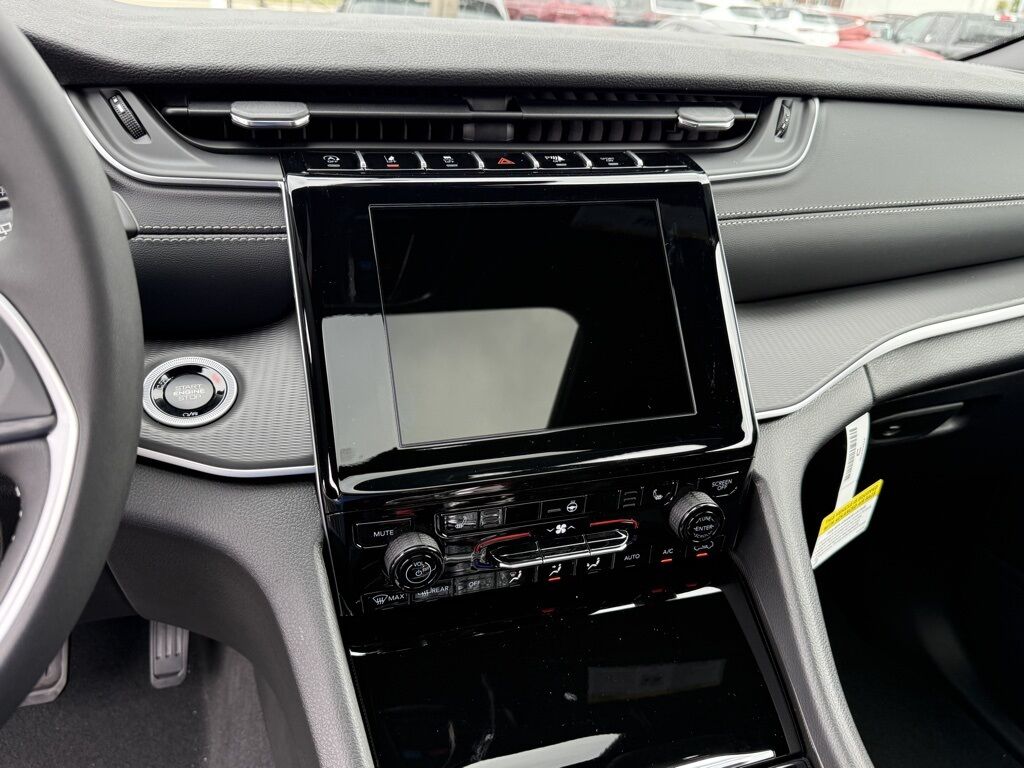 2025 Jeep Grand Cherokee Laredo X Crestwood KY