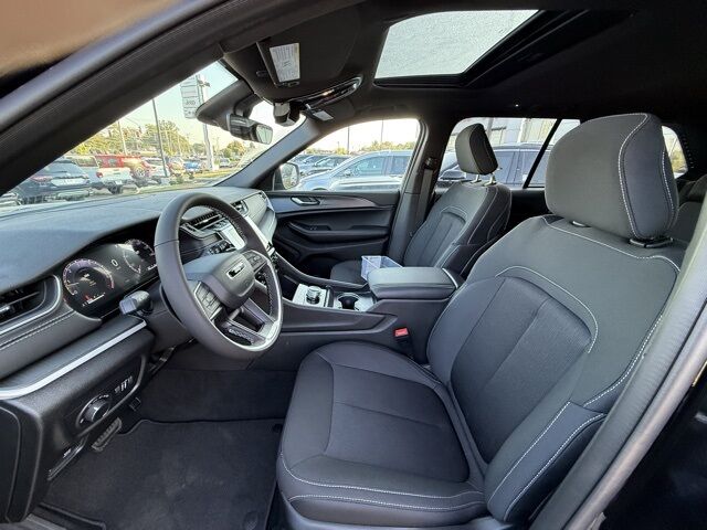 2025 Jeep Grand Cherokee Laredo X Crestwood KY