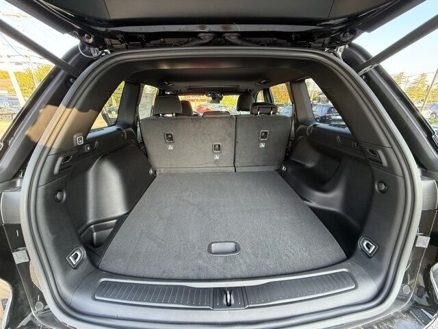 2025 Jeep Grand Cherokee Laredo X Crestwood KY