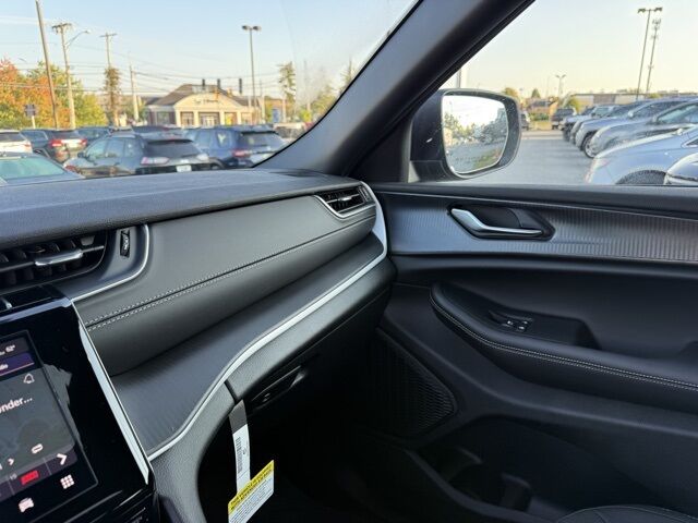 2025 Jeep Grand Cherokee Laredo X Crestwood KY