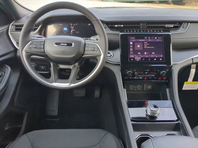 2025 Jeep Grand Cherokee Laredo X Appleton WI