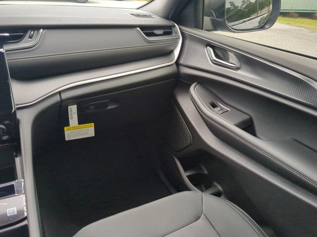 2025 Jeep Grand Cherokee Laredo X Appleton WI
