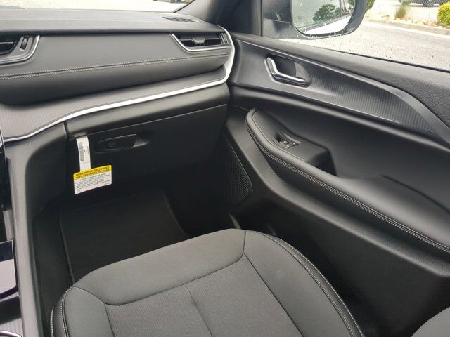 2025 Jeep Grand Cherokee Laredo X Appleton WI