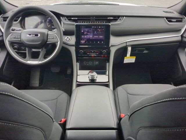 2025 Jeep Grand Cherokee Laredo X Appleton WI