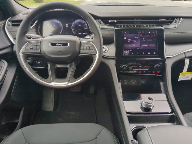 2025 Jeep Grand Cherokee Laredo X Appleton WI