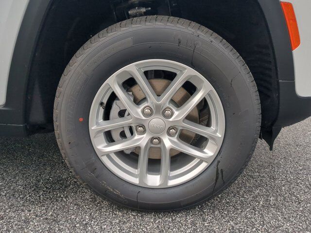 2025 Jeep Grand Cherokee Laredo X Appleton WI