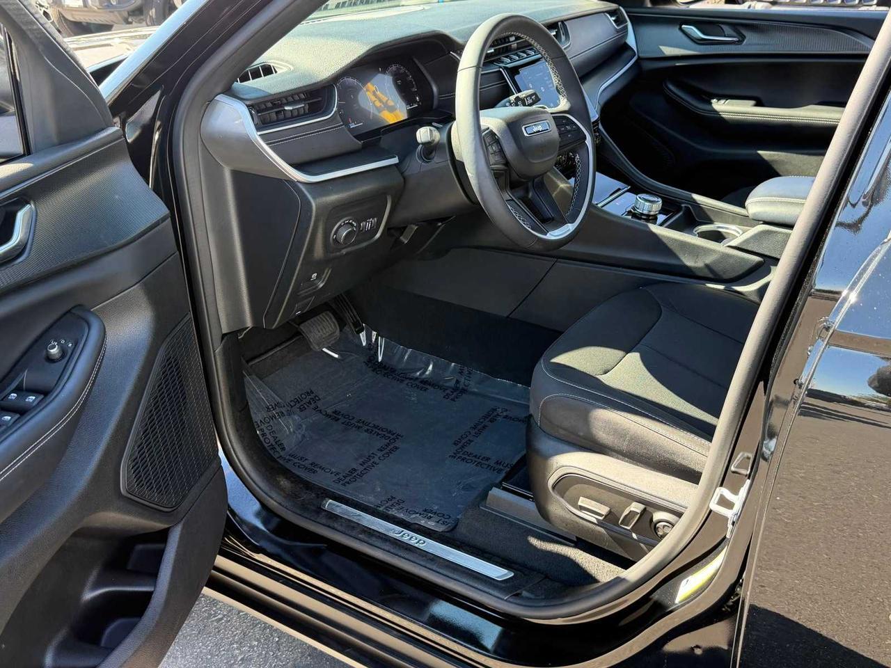2025 Jeep Grand Cherokee Laredo X Irving TX