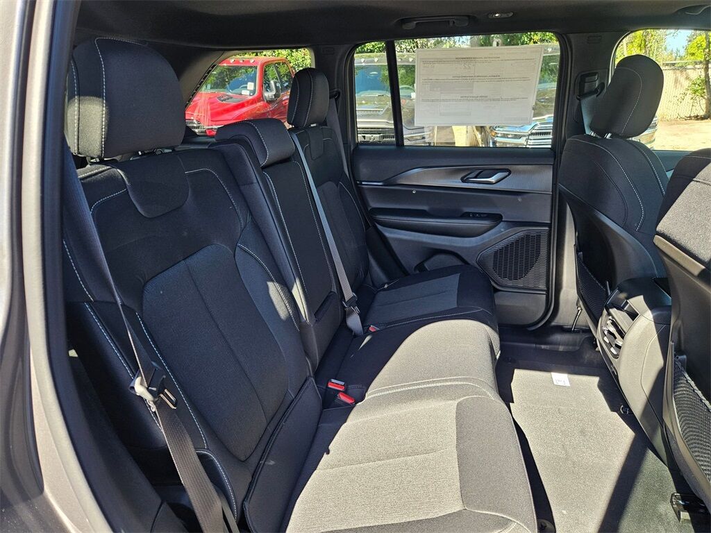 2025 Jeep Grand Cherokee Laredo X Gresham OR