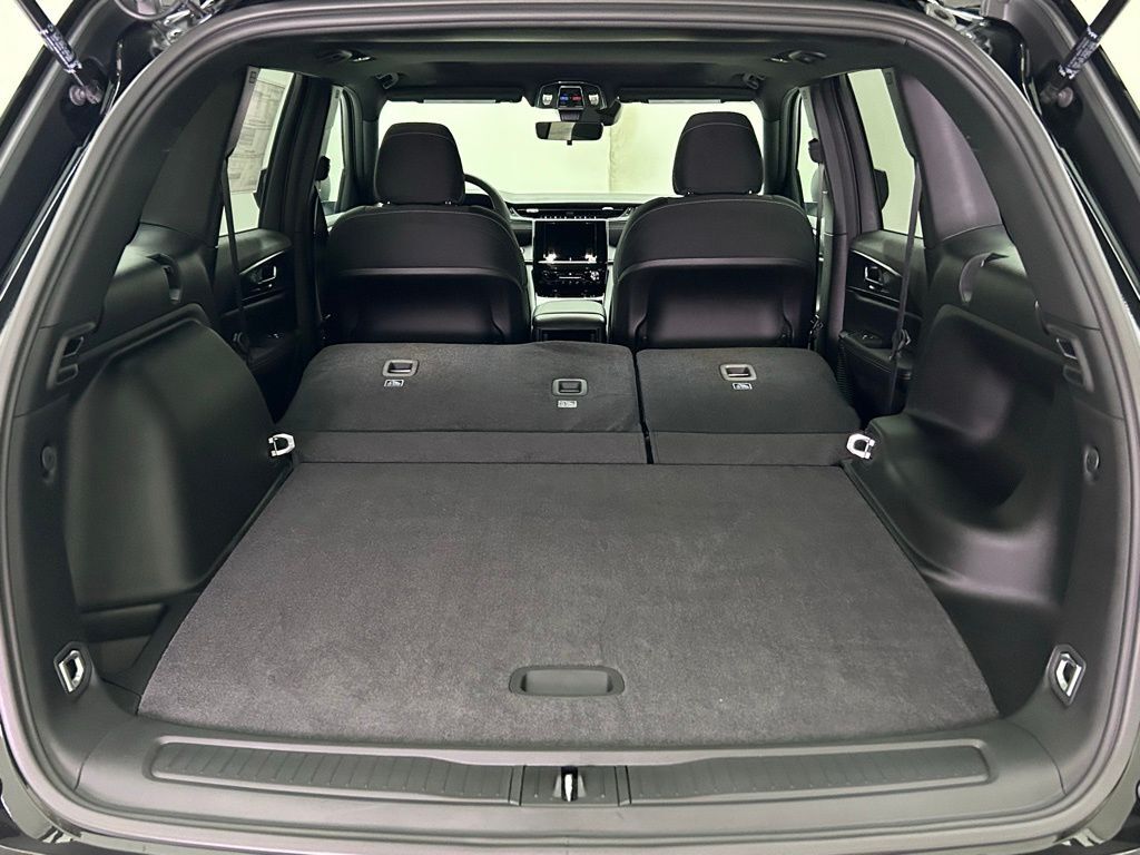 2025 Jeep Grand Cherokee Laredo X Portland OR