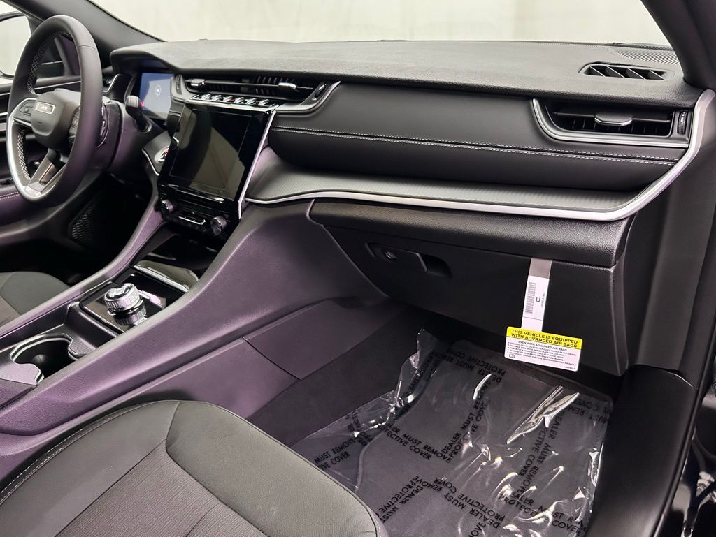 2025 Jeep Grand Cherokee Laredo X Portland OR