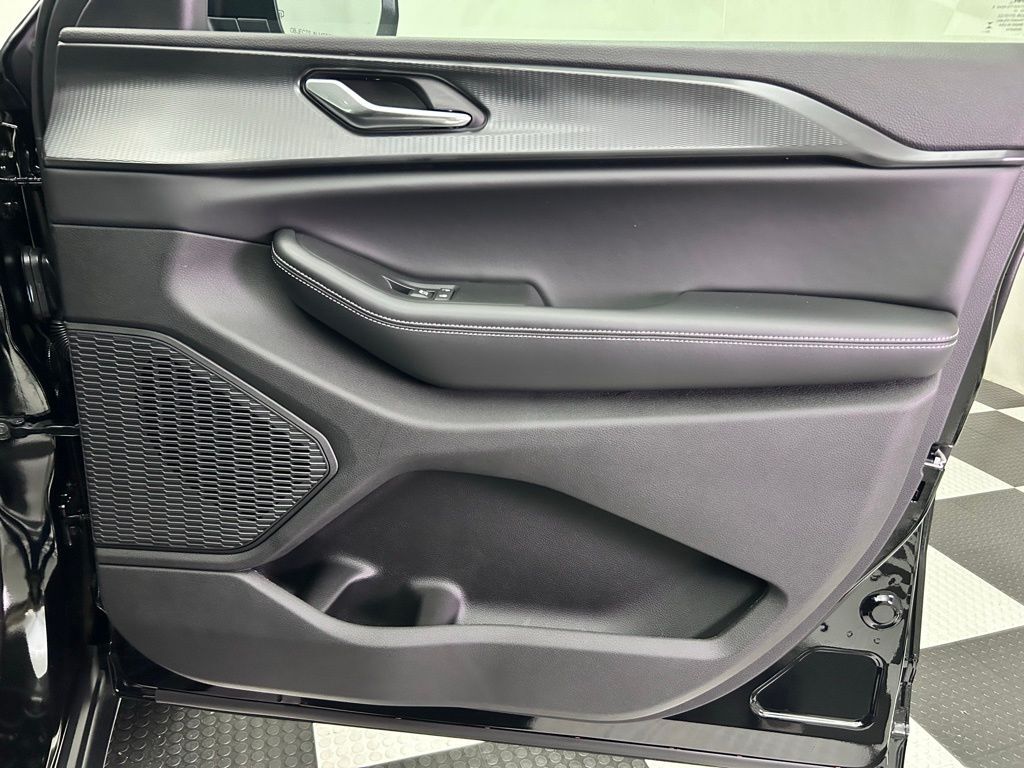 2025 Jeep Grand Cherokee Laredo X Portland OR