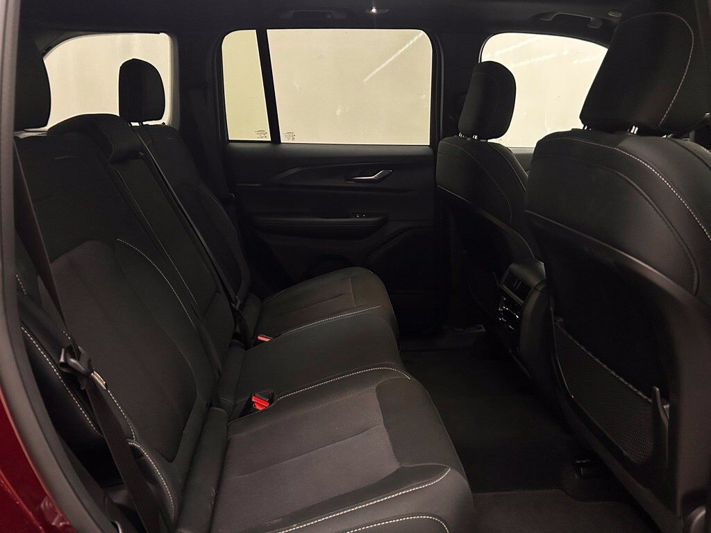 2025 Jeep Grand Cherokee Laredo X Portland OR