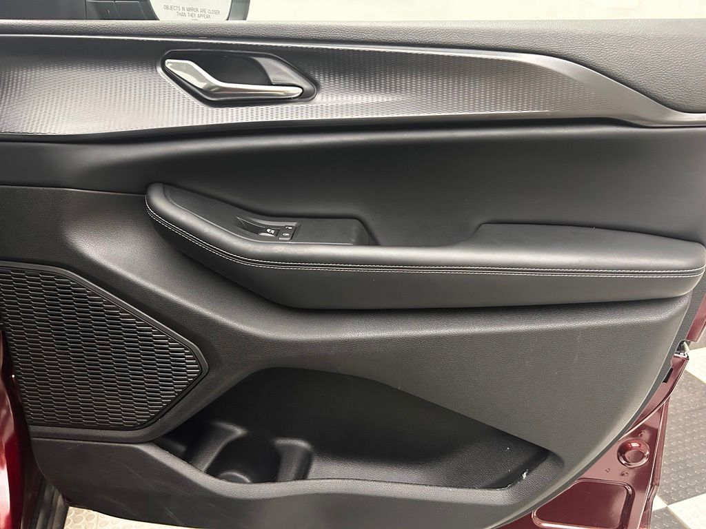 2025 Jeep Grand Cherokee Laredo X Portland OR
