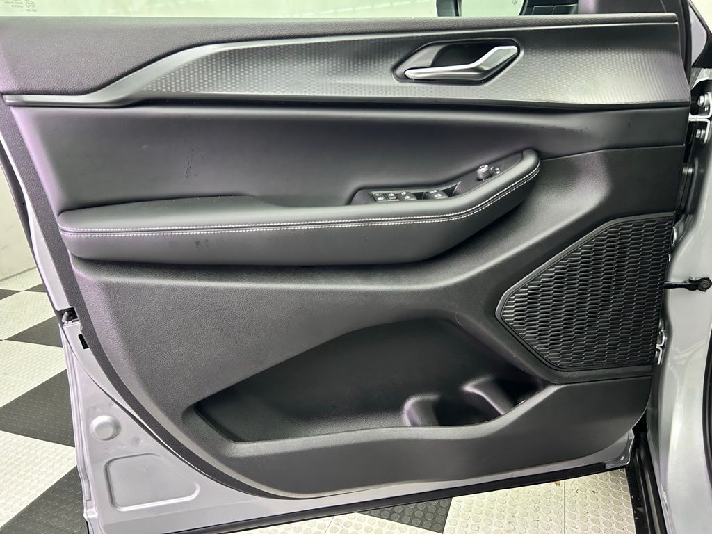 2025 Jeep Grand Cherokee Laredo X Portland OR