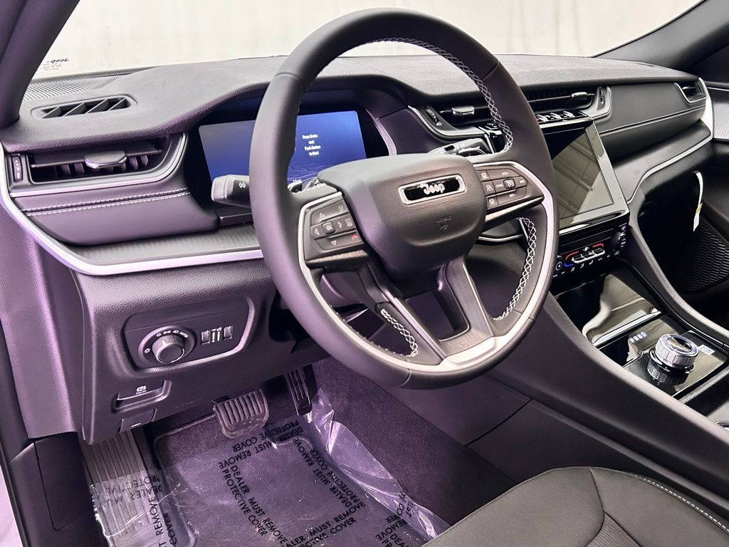 2025 Jeep Grand Cherokee Laredo X Portland OR