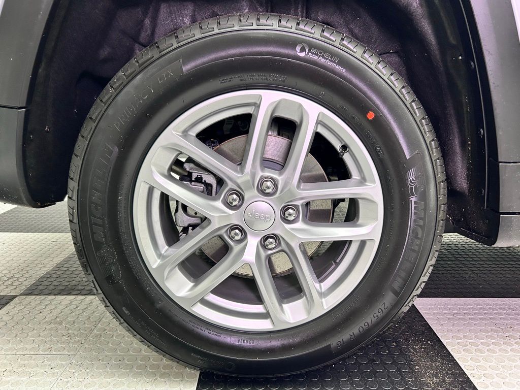 2025 Jeep Grand Cherokee Laredo X Portland OR