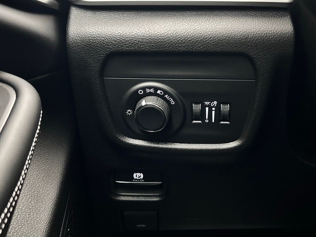 2025 Jeep Grand Cherokee Laredo X Portland OR