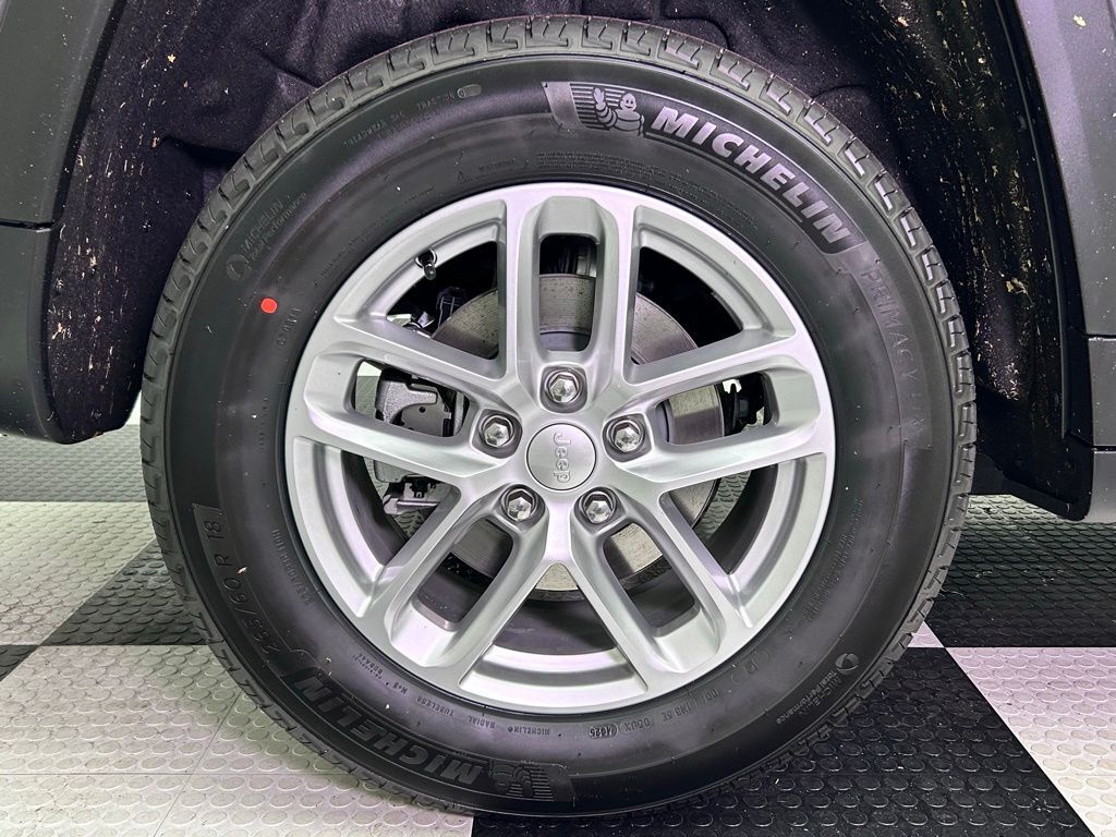 2025 Jeep Grand Cherokee Laredo X Portland OR