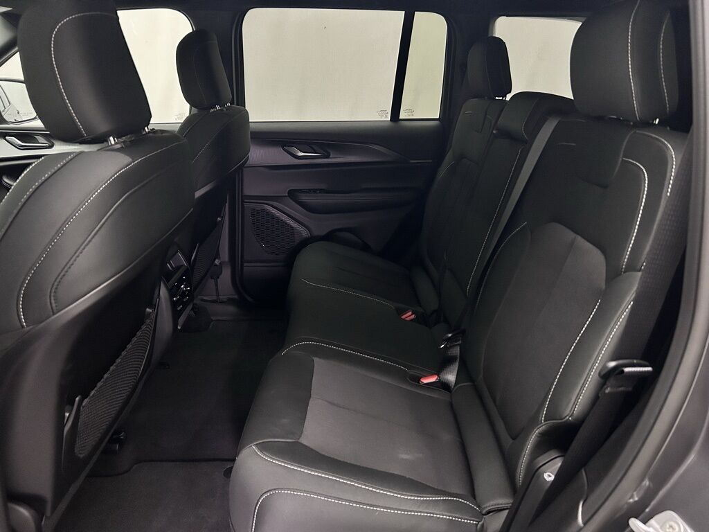 2025 Jeep Grand Cherokee Laredo X Portland OR