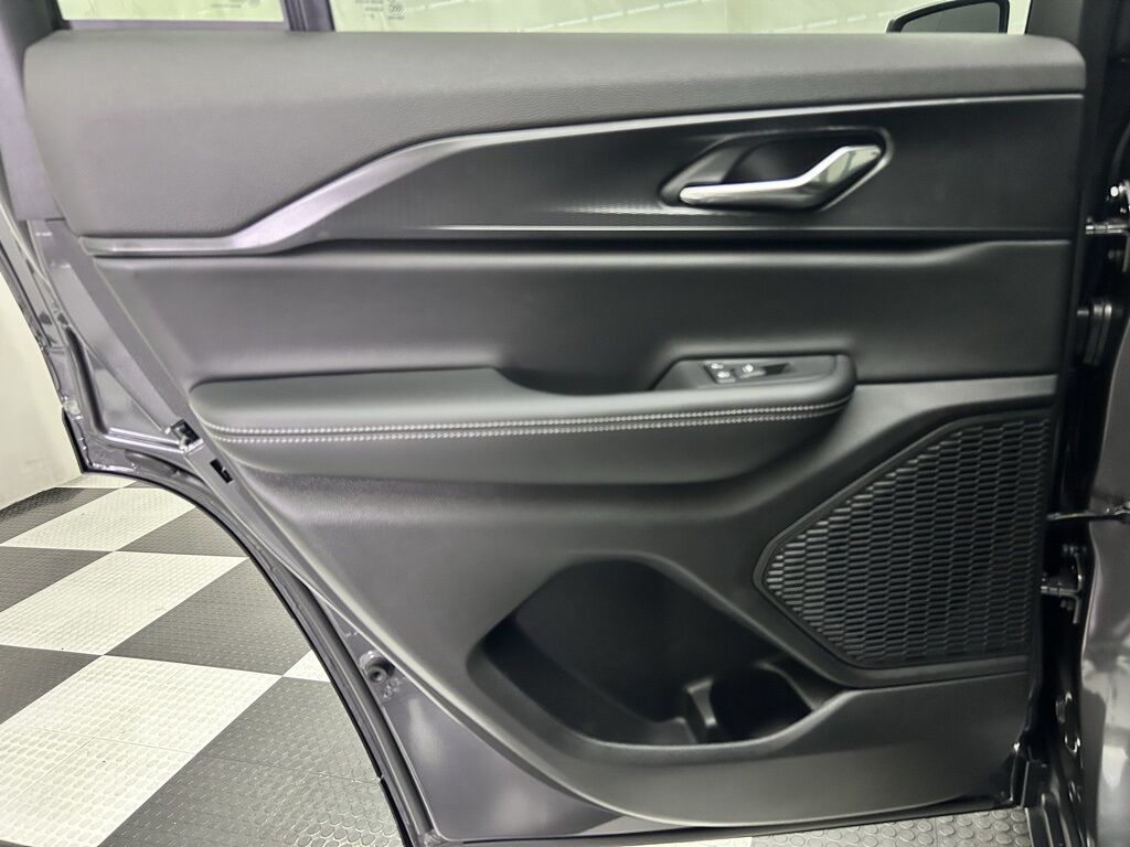 2025 Jeep Grand Cherokee Laredo X Portland OR