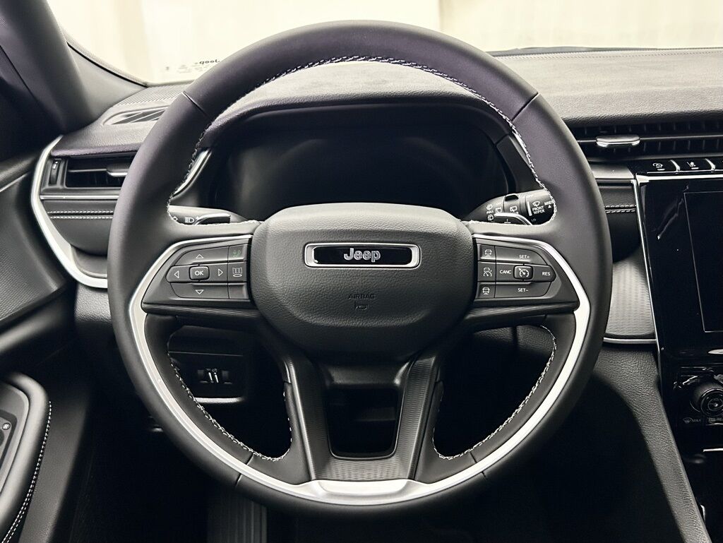 2025 Jeep Grand Cherokee Laredo X Portland OR