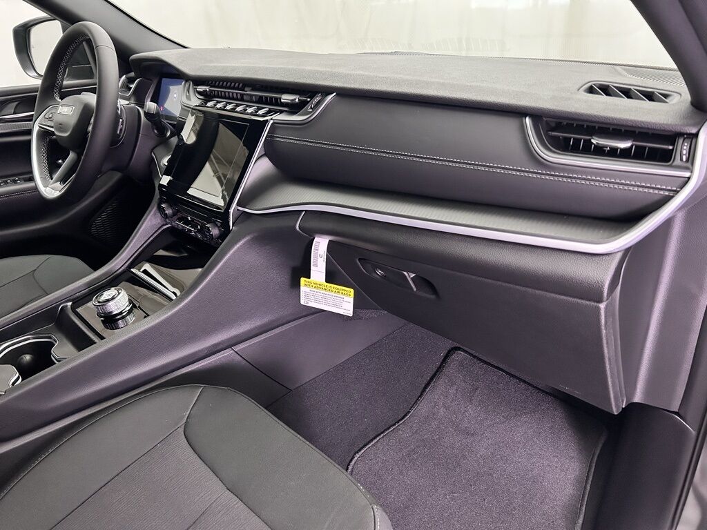 2025 Jeep Grand Cherokee Laredo X Portland OR