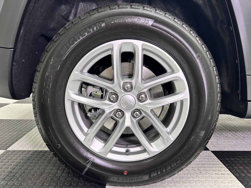 2025 Jeep Grand Cherokee Laredo X Portland OR