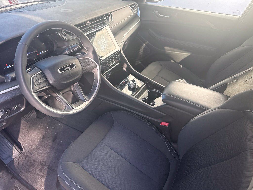 2025 Jeep Grand Cherokee Laredo X Portland OR