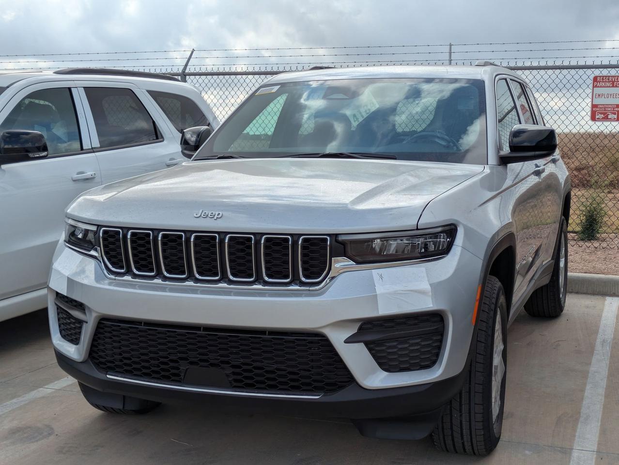 2025 Jeep Grand Cherokee Laredo X Castroville TX