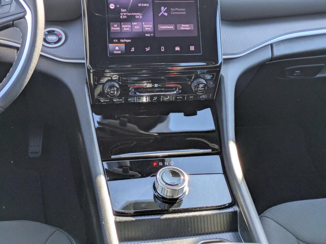 2025 Jeep Grand Cherokee Laredo X Castroville TX