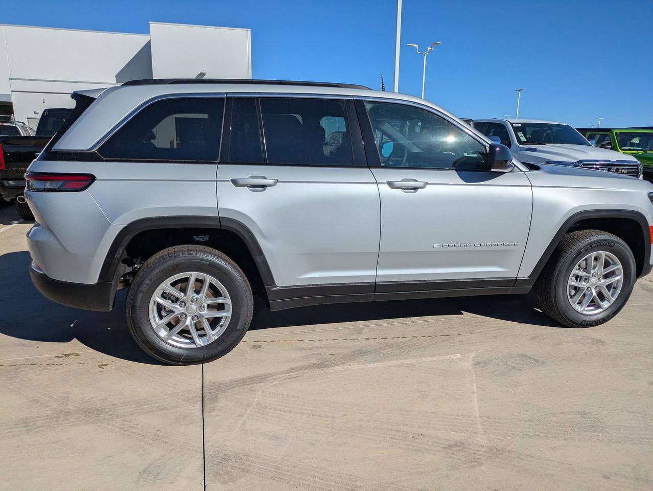 2025 Jeep Grand Cherokee Laredo X