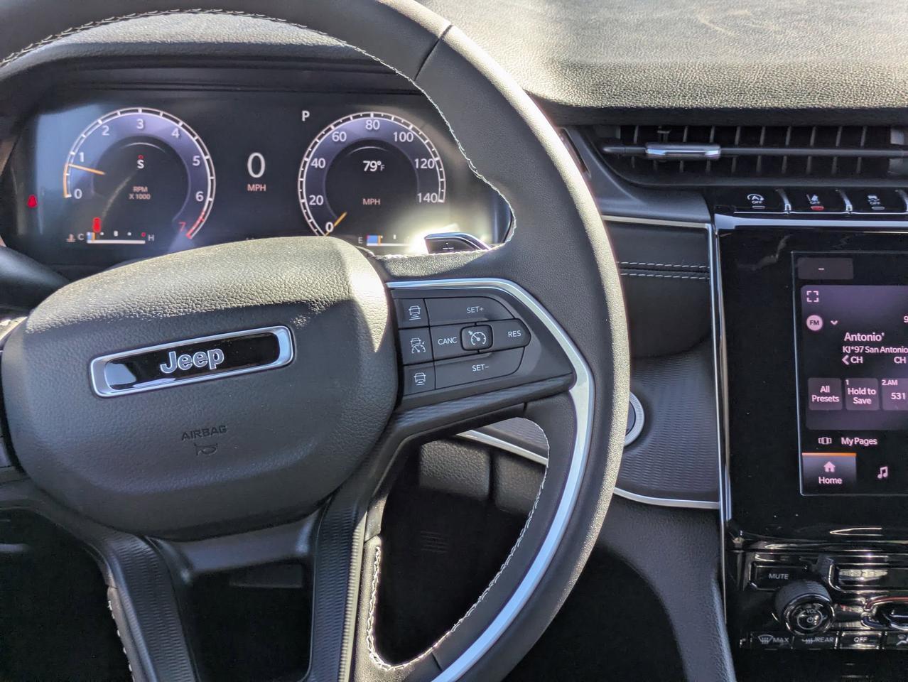 2025 Jeep Grand Cherokee Laredo X Castroville TX