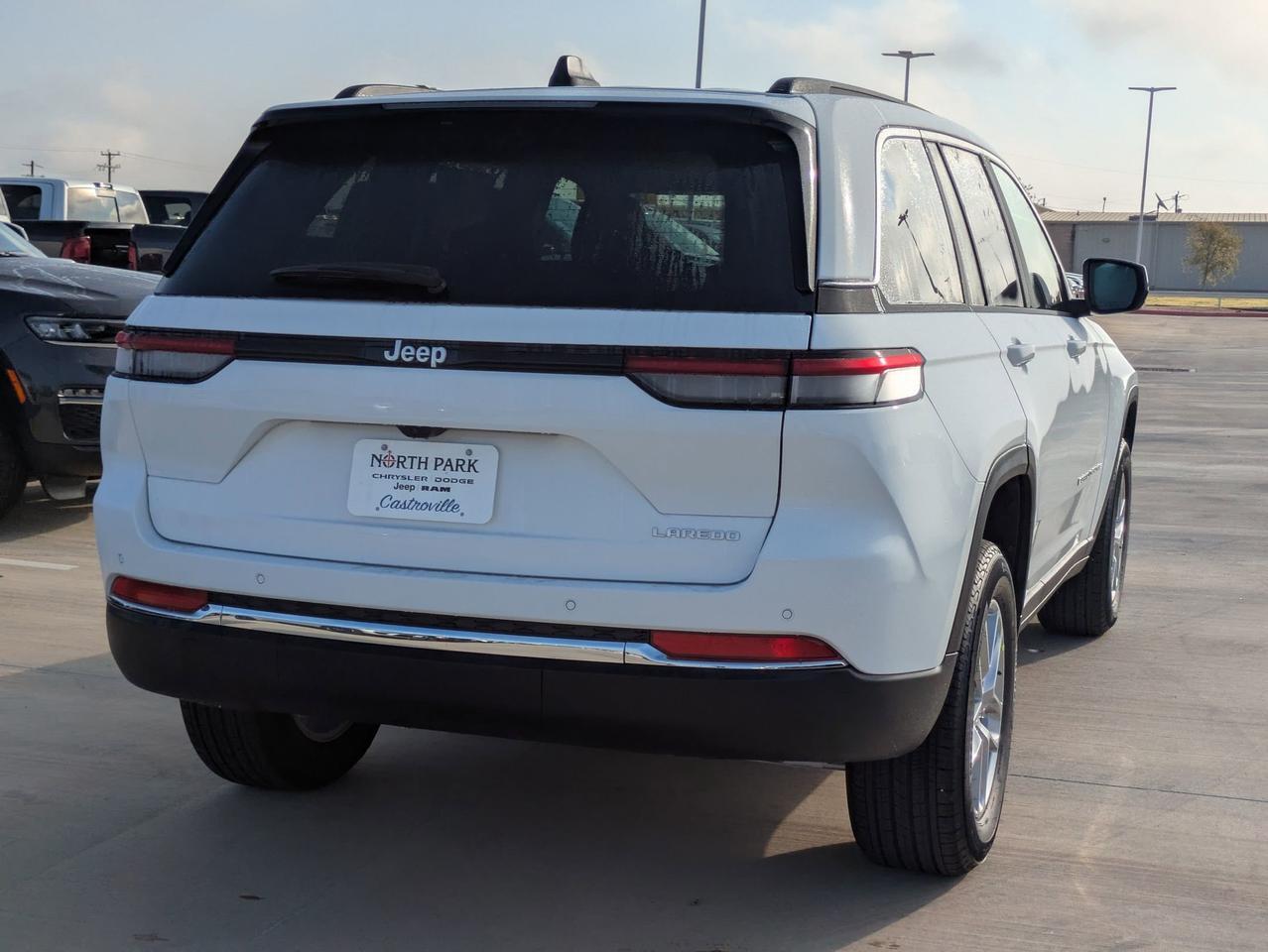 2025 Jeep Grand Cherokee Laredo X