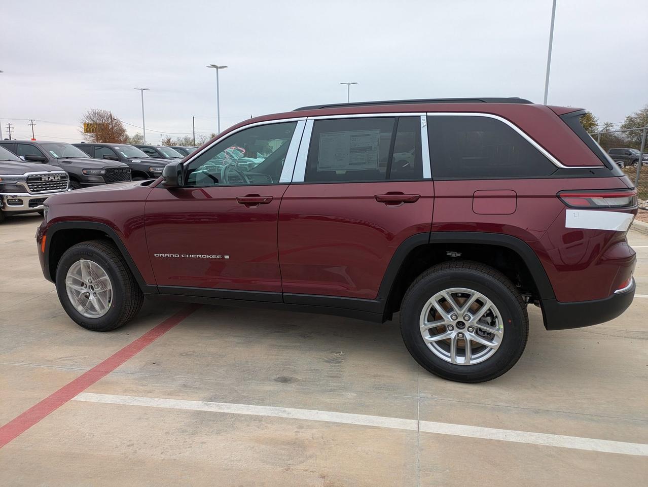 2025 Jeep Grand Cherokee Laredo X