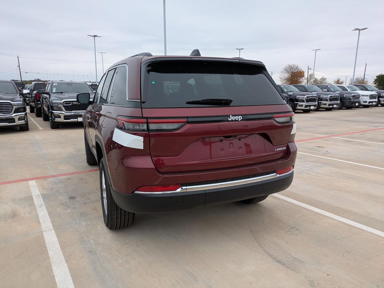 2025 Jeep Grand Cherokee Laredo X