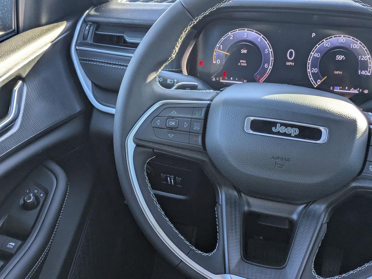 2025 Jeep Grand Cherokee Laredo X Castroville TX