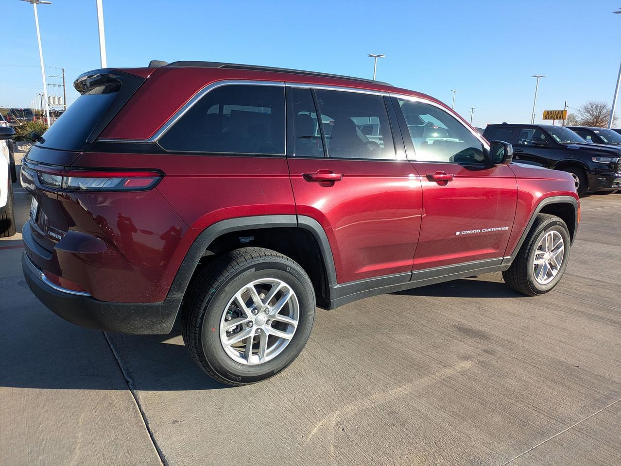 2025 Jeep Grand Cherokee Laredo X